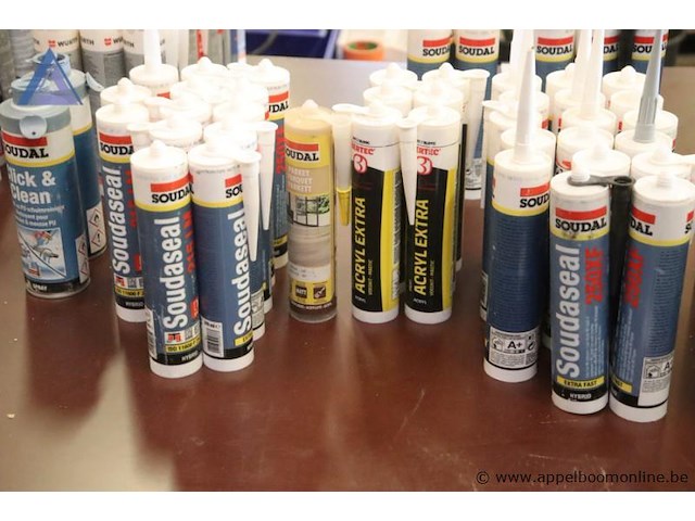 Lot diverse producten soudal wo soudal quick & clean soudal soudaseal 215lm soudal acryl extra - afbeelding 2 van  4