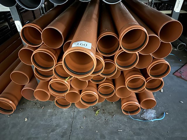 Lot diverse pvc afvoer buizen - dia 160 - oranje - afbeelding 1 van  2