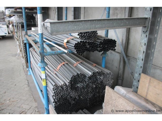 Lot diverse pvc buizen - afbeelding 2 van  2