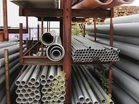 Lot diverse pvc buizen - afbeelding 1 van  2