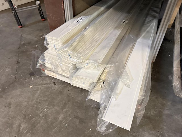Lot diverse pvc buizen - afbeelding 5 van  7