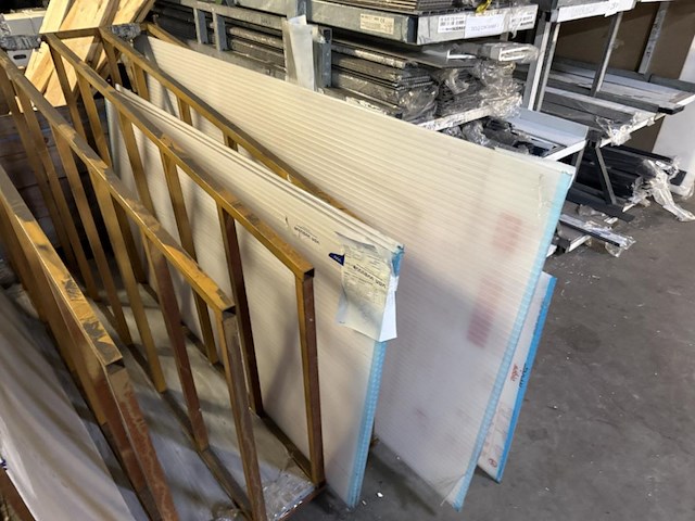 Lot diverse pvc platen - afbeelding 4 van  4