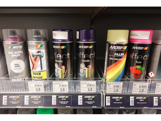 Lot diverse spuitbussen - afbeelding 13 van  14