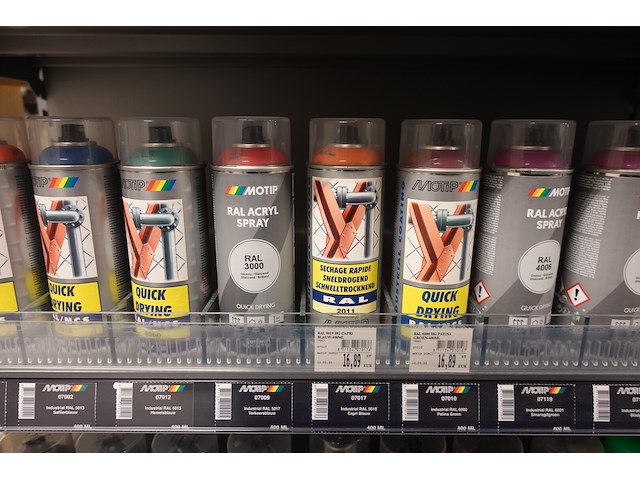 Lot diverse spuitbussen - afbeelding 14 van  14