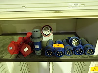 Lot diverse stekkers - afbeelding 1 van  1