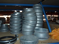 Lot diverse ventilatie onderdelen en hulpstukken - afbeelding 2 van  6