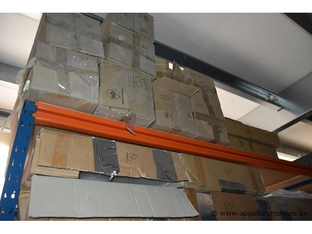 Lot diverse ventilatie onderdelen en materialen, wo. r-vent - afbeelding 2 van  7