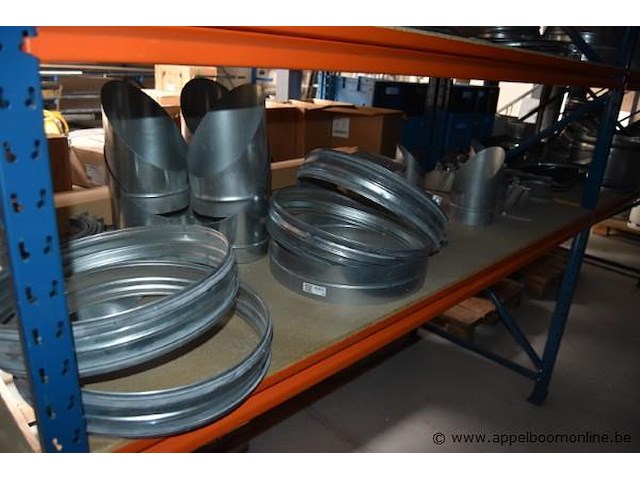 Lot diverse ventilatie onderdelen en materialen, wo. r-vent - afbeelding 5 van  7