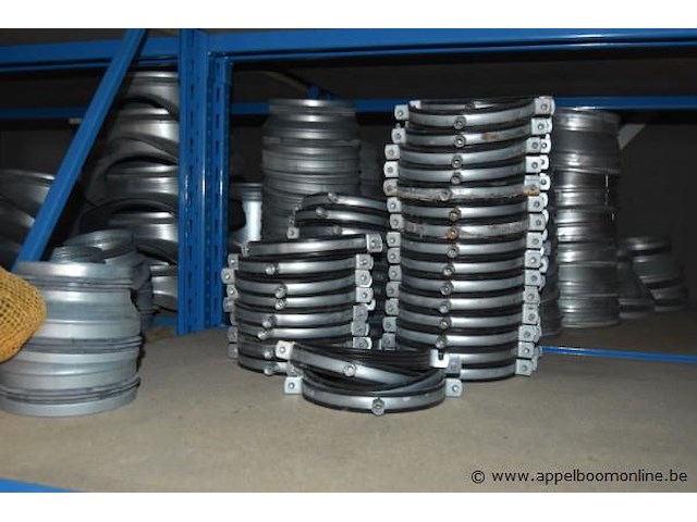 Lot diverse ventilatie onderdelen en materialen, wo. systemair, regelunit tune-e-100-3-m, werking niet gekend - afbeelding 4 van  8