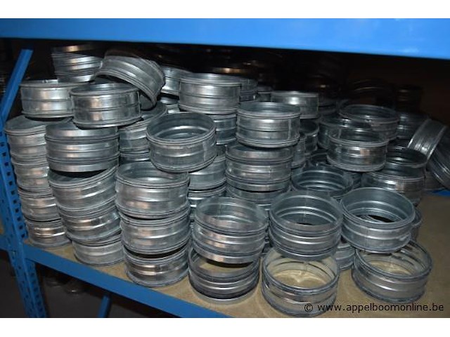 Lot diverse ventilatie onderdelen en materialen, wo. systemair, regelunit tune-e-100-3-m, werking niet gekend - afbeelding 5 van  8