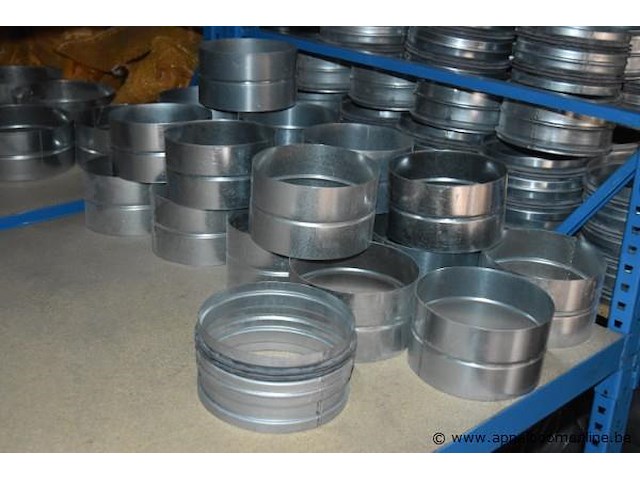 Lot diverse ventilatie onderdelen en materialen, wo. systemair, regelunit tune-e-100-3-m, werking niet gekend - afbeelding 6 van  8