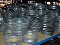 Lot diverse ventilatie onderdelen, wo. luchtkanalen, verloopstukken, t-stukken en kleppen met actuator, systemair, werking niet gekend - afbeelding 2 van  6