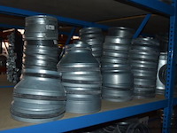 Lot diverse ventilatie onderdelen, wo. luchtkanalen, verloopstukken, t-stukken en kleppen met actuator, systemair, werking niet gekend - afbeelding 3 van  6