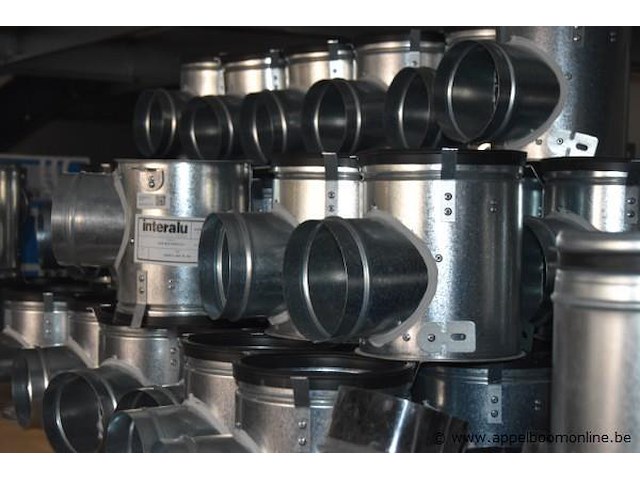 Lot diverse ventilatie onderdelen, wo. stal, articht, interalu, werking niet gekend - afbeelding 3 van  4