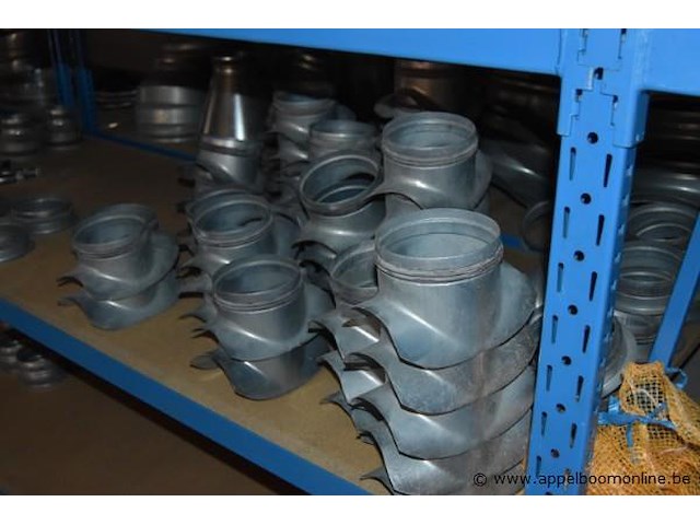 Lot diverse ventilatie onderdelen, wo. stal, articht, interalu, werking niet gekend - afbeelding 4 van  4