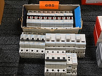 Lot diverse vynckier - afbeelding 1 van  5