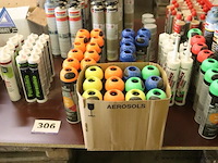 Lot diverse wo lot pu-schuim - soudal - lot kitkokers - parasilico - diverse types spuitbus - soppec - fluo lot van 24 spuitbussen - aerosols - afbeelding 1 van  4