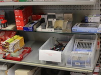 Lot diverse wo. plakband, kleefstiften, etc - afbeelding 2 van  6