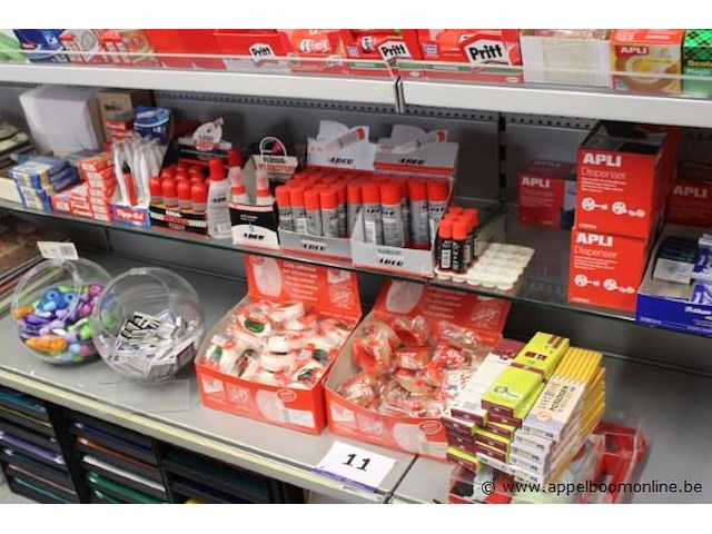 Lot diverse wo. plakband, kleefstiften, etc - afbeelding 4 van  6