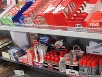 Lot diverse wo. plakband, kleefstiften, tipp-ex, etc - afbeelding 2 van  4