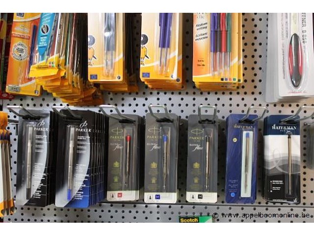 Lot diverse wo. scharen, pennen, stiften, etc - afbeelding 5 van  7