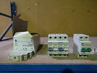 Lot diverse zekeringen - afbeelding 2 van  6