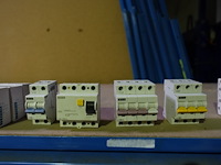 Lot diverse zekeringen - afbeelding 4 van  6