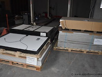 Lot diverse zonnepanelen wo. emoluxor, 335w, werking niet gekend - afbeelding 1 van  1