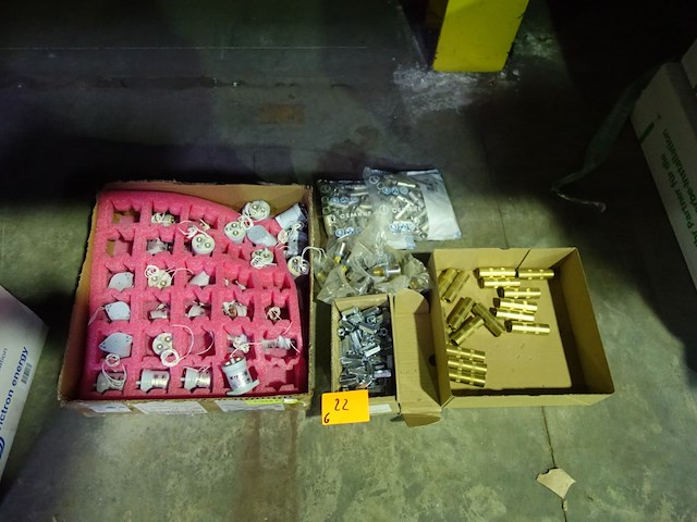 Lot diversen - afbeelding 1 van  9