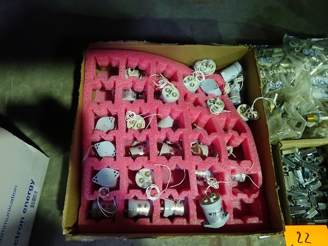 Lot diversen - afbeelding 2 van  9