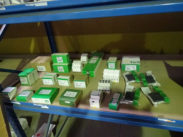 Lot diversen - afbeelding 11 van  19