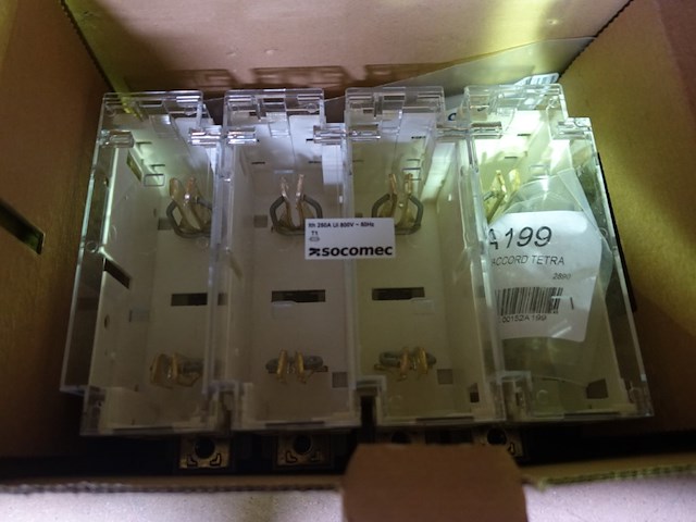 Lot diversen - afbeelding 7 van  19