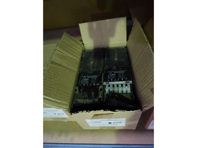 Lot diversen - afbeelding 9 van  19