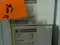 Lot diversen - afbeelding 2 van  8