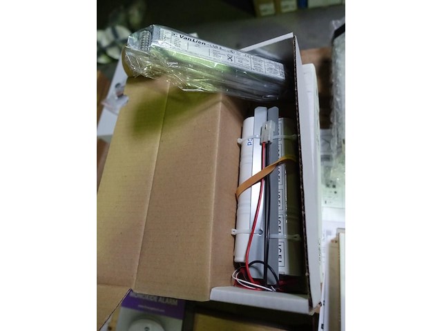 Lot diversen - afbeelding 7 van  17