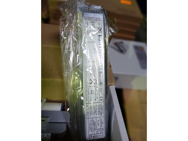 Lot diversen - afbeelding 9 van  17