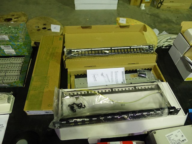 Lot diversen - afbeelding 9 van  13