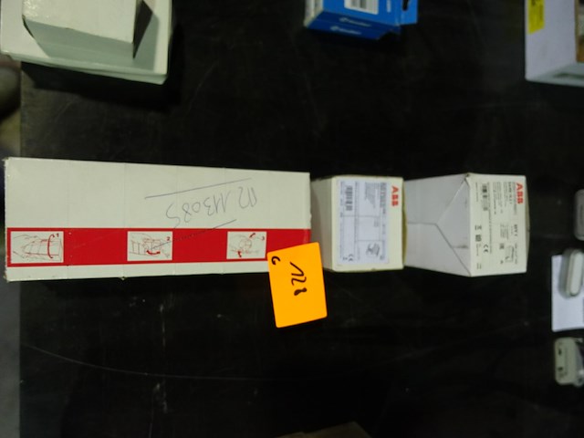 Lot diversen - afbeelding 9 van  25