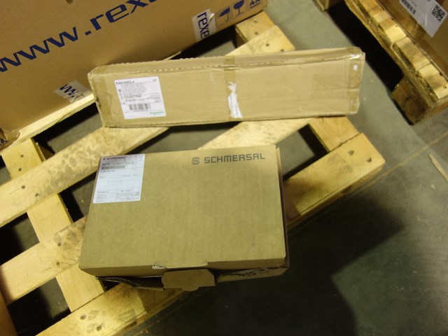 Lot diversen - afbeelding 7 van  9