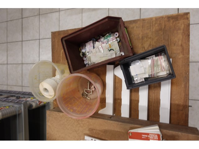 Lot diversen - afbeelding 6 van  8