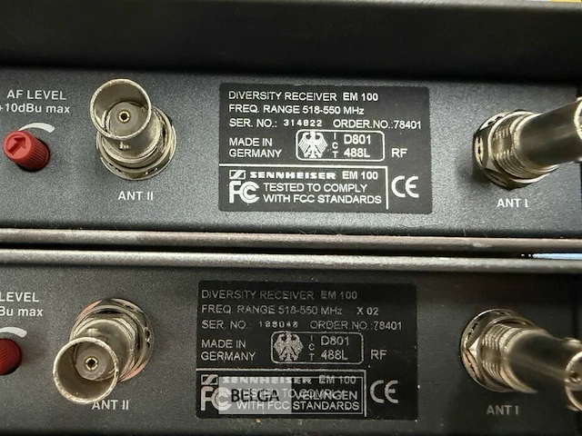 Lot draadloze micro's + versterkers - afbeelding 5 van  7