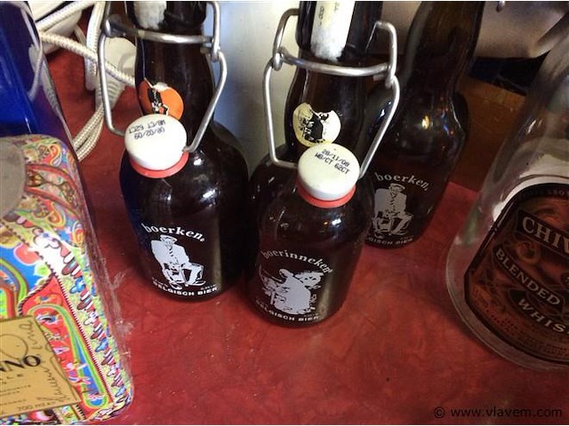 Lot drankflessen (leeg) divers - afbeelding 2 van  3