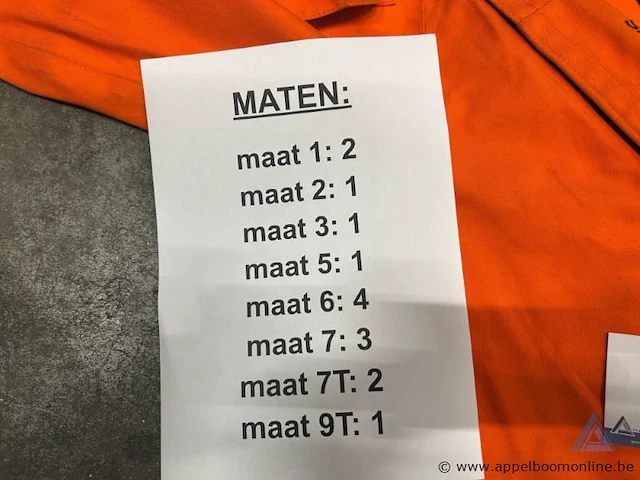 Lot droogpakken solas, zonder handschoenen en kappen - afbeelding 2 van  2