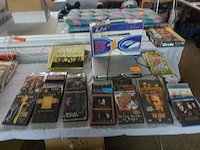 Lot dvd's met dvd speler - afbeelding 1 van  11