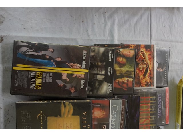 Lot dvd's met dvd speler - afbeelding 4 van  11