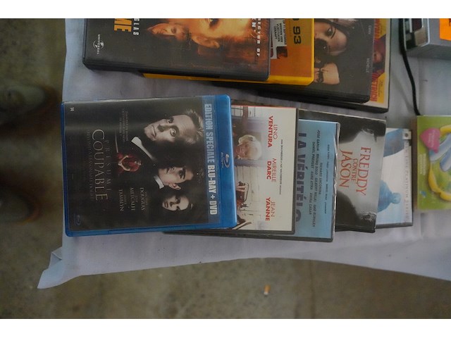 Lot dvd's met dvd speler - afbeelding 10 van  11