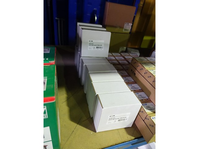 Lot eaton - afbeelding 5 van  11