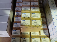 Lot eaton - afbeelding 7 van  11