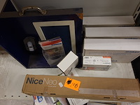 Lot electronica - afbeelding 5 van  5