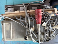 Lot elektrisch verdeelmateriaal - afbeelding 1 van  1